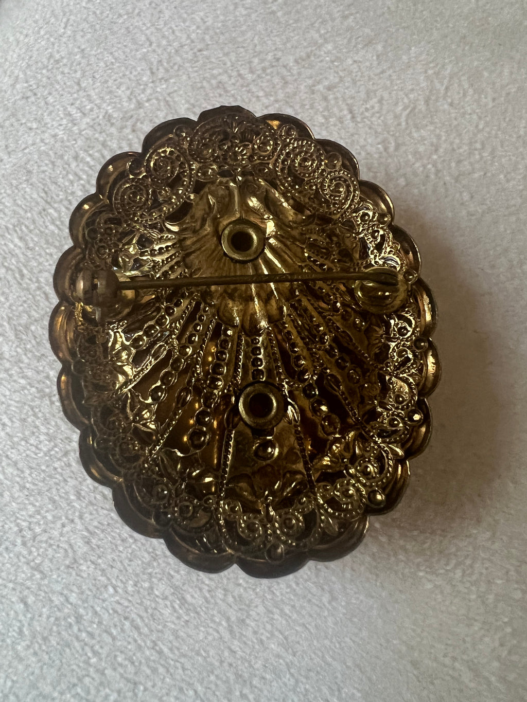 Romantic Vintage Lady Cameo Brooch