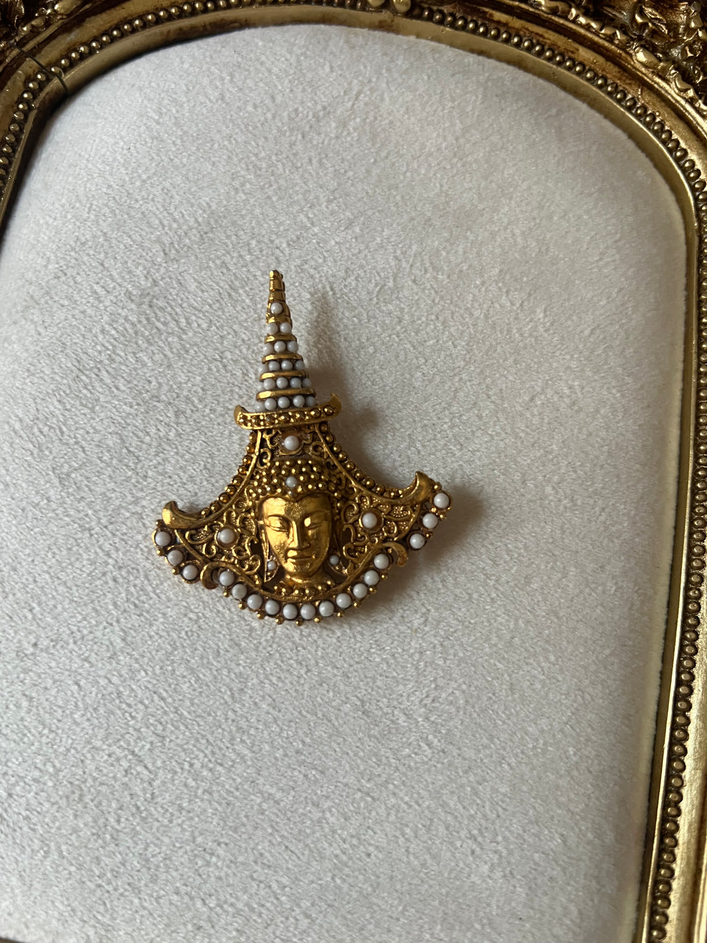 Vintage Asian Princess Brooch