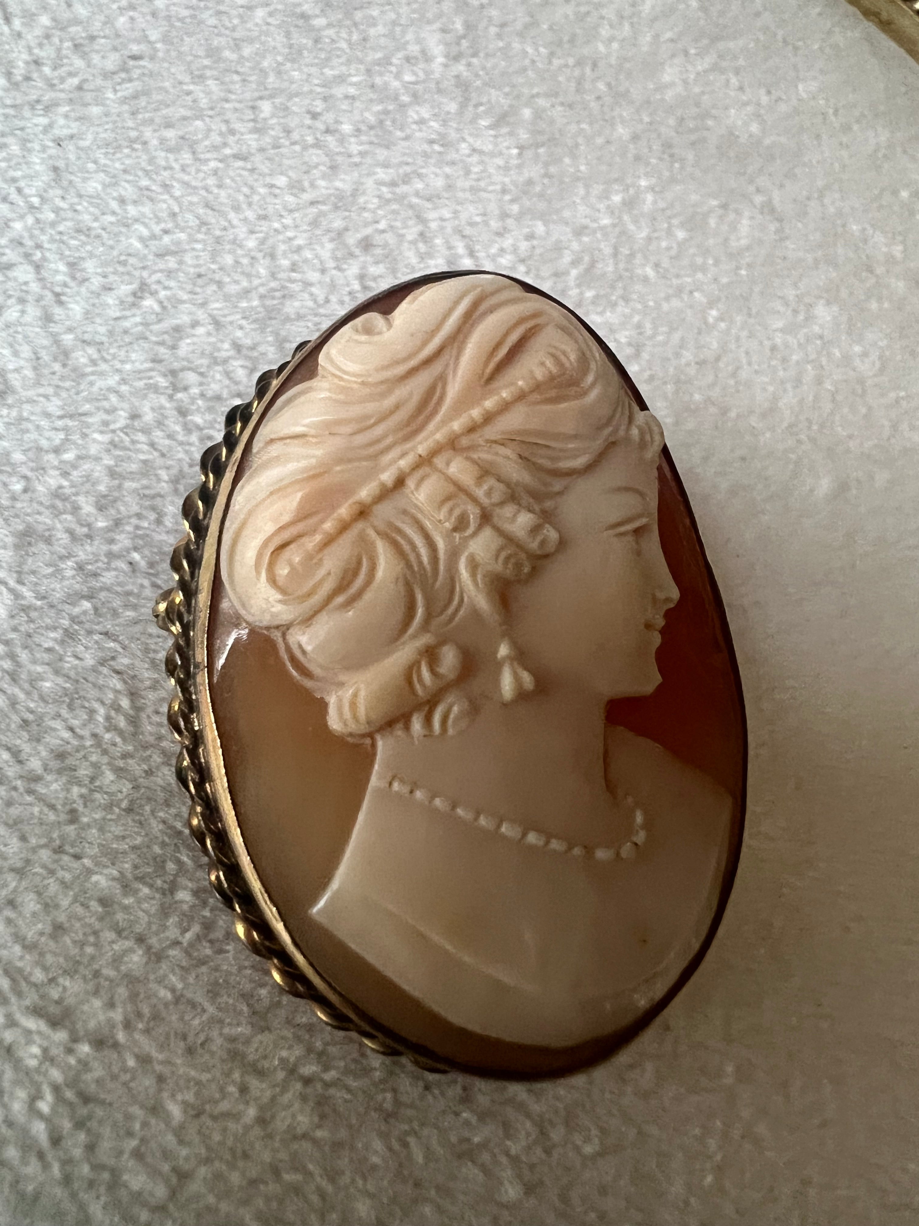 Antique Gold Filled Cameo Brooch Pendant